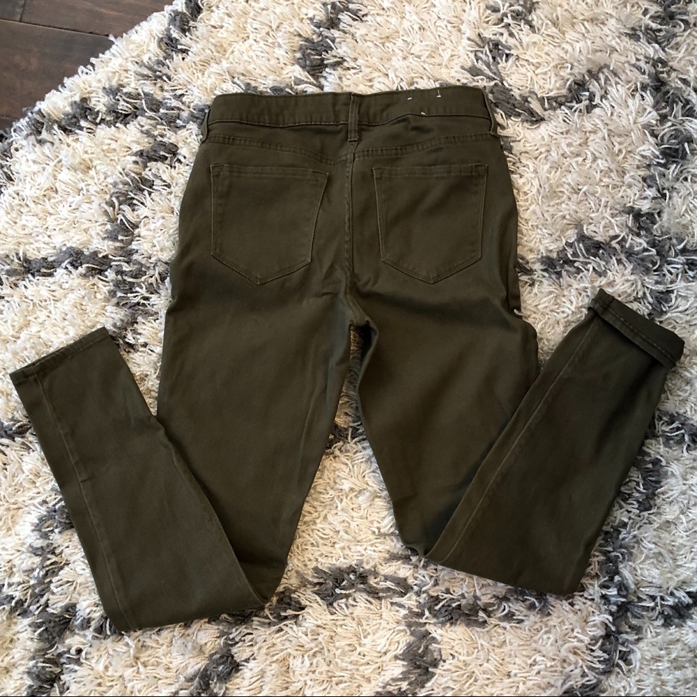 Old Navy Rockstar Mid Rise Skinny Jean